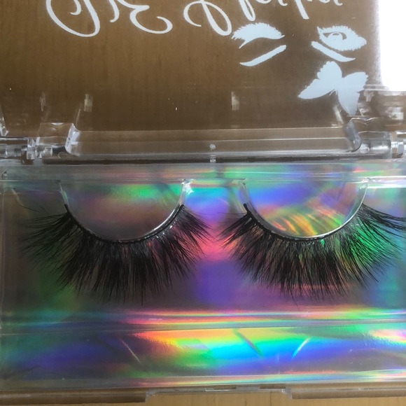 My lash line VEL__Lashes - Picture 4 of 11